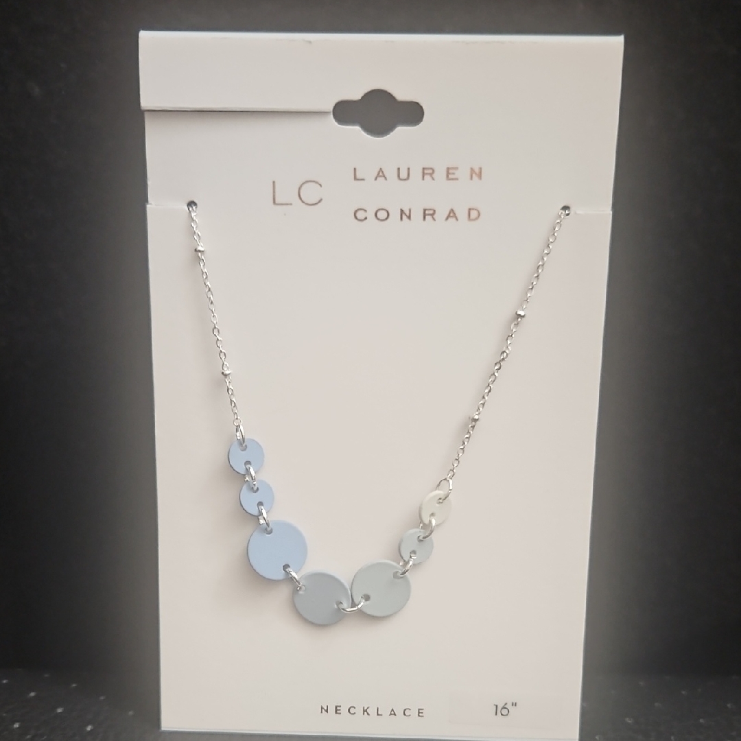Lc Lauren Conrad Elegant Silver Necklace 11$